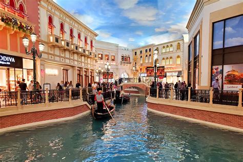 Grand Canal Shoppes 